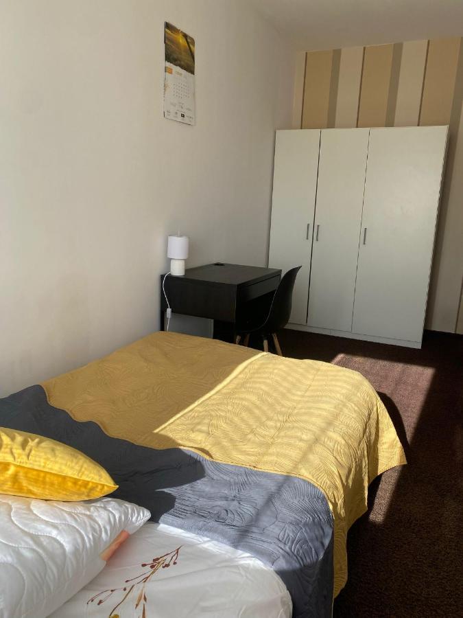 Pokoje Do Wynajecia - Podwislocze 24 Rzeszów Exterior foto